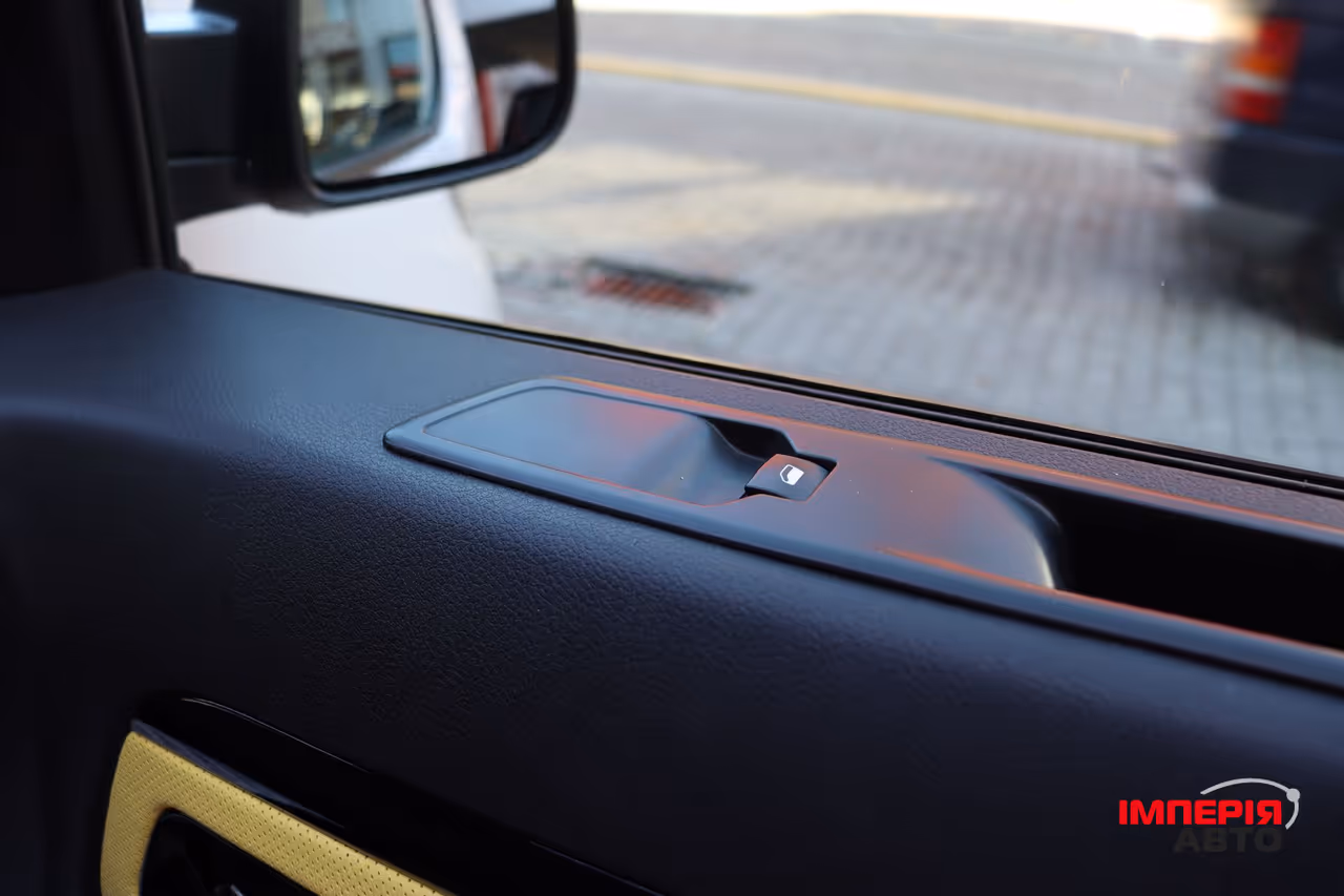 Opel Vivaro - фото 34