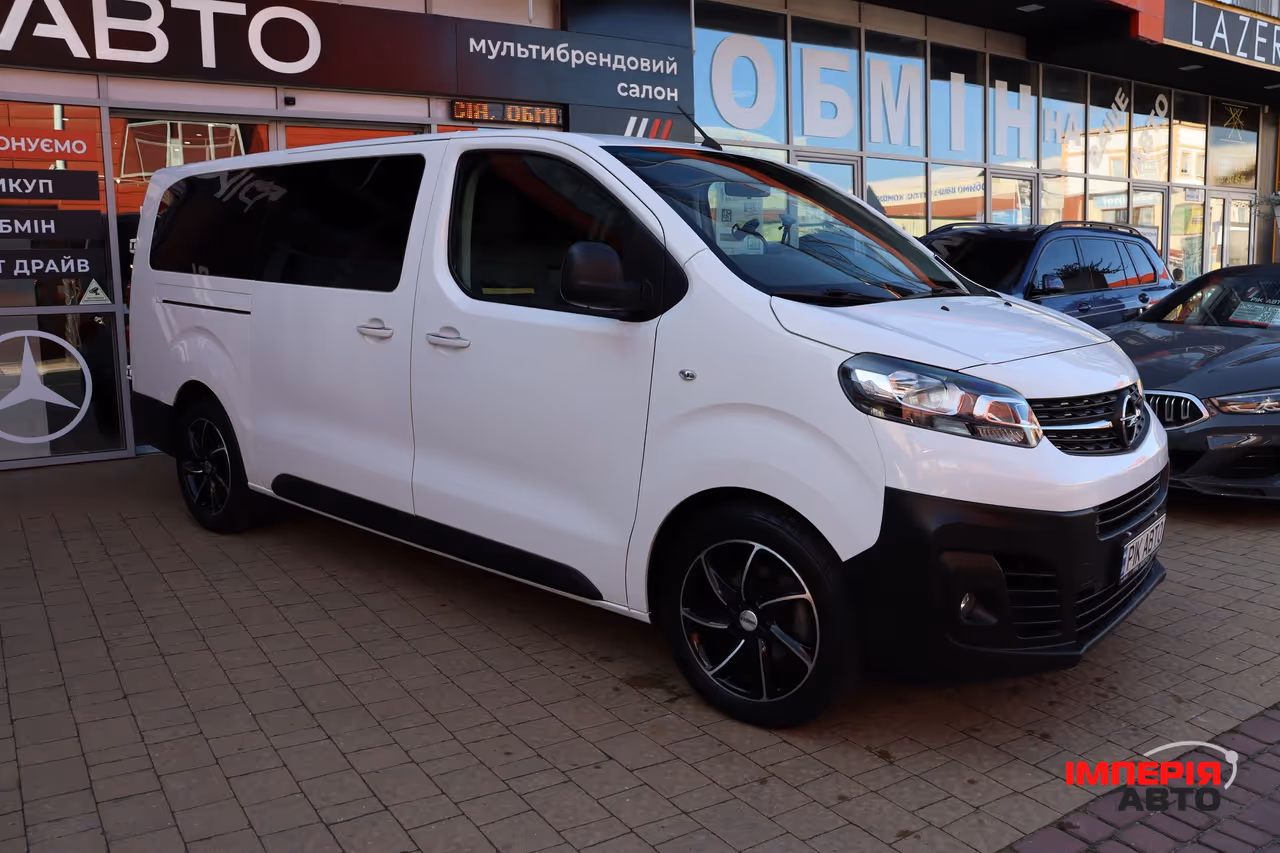 Opel Vivaro - фото 8