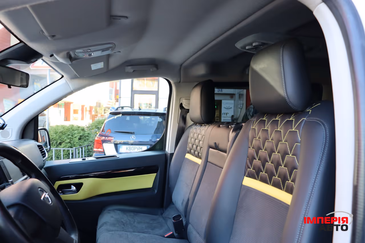 Opel Vivaro - фото 16