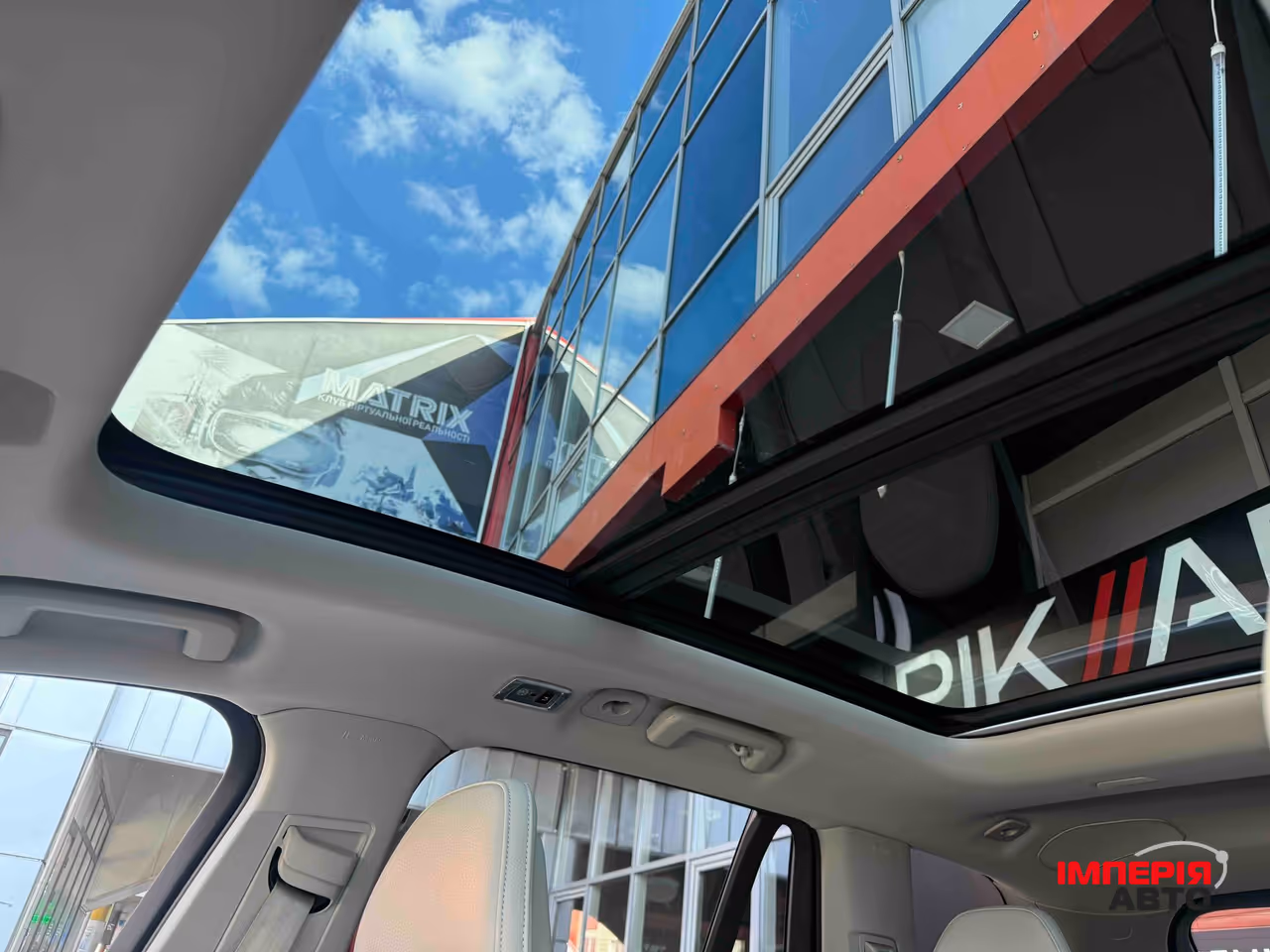 Volvo XC90 - фото 33