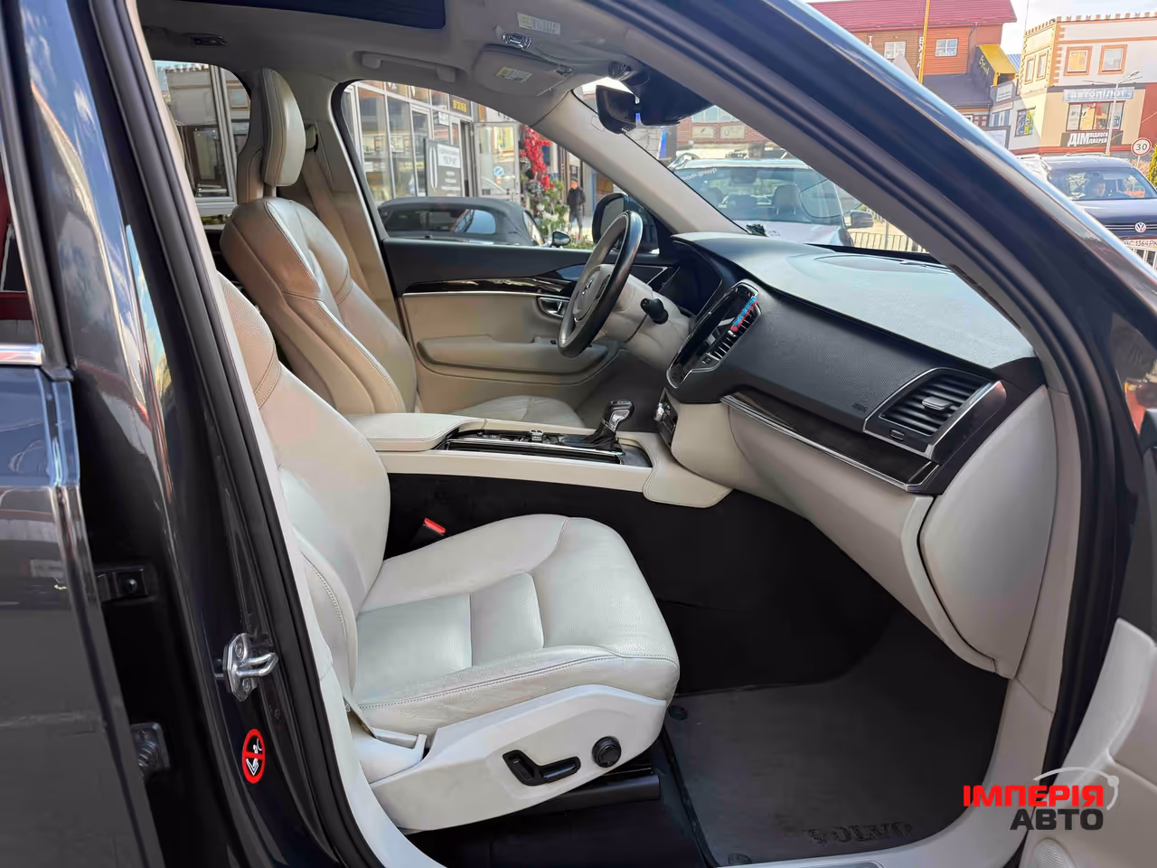 Volvo XC90 - фото 40