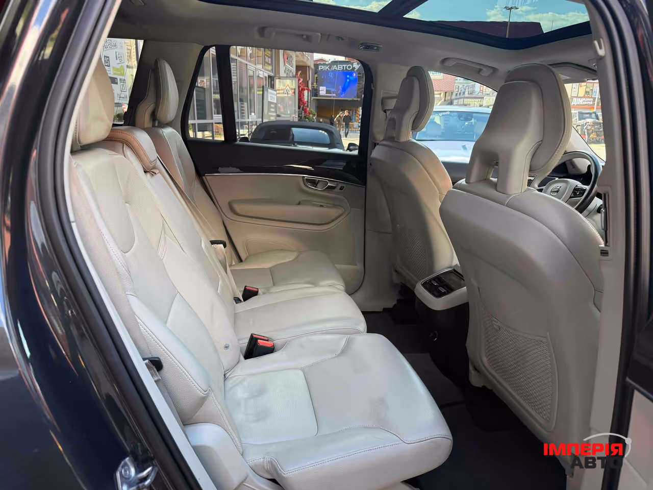 Volvo XC90 - фото 39