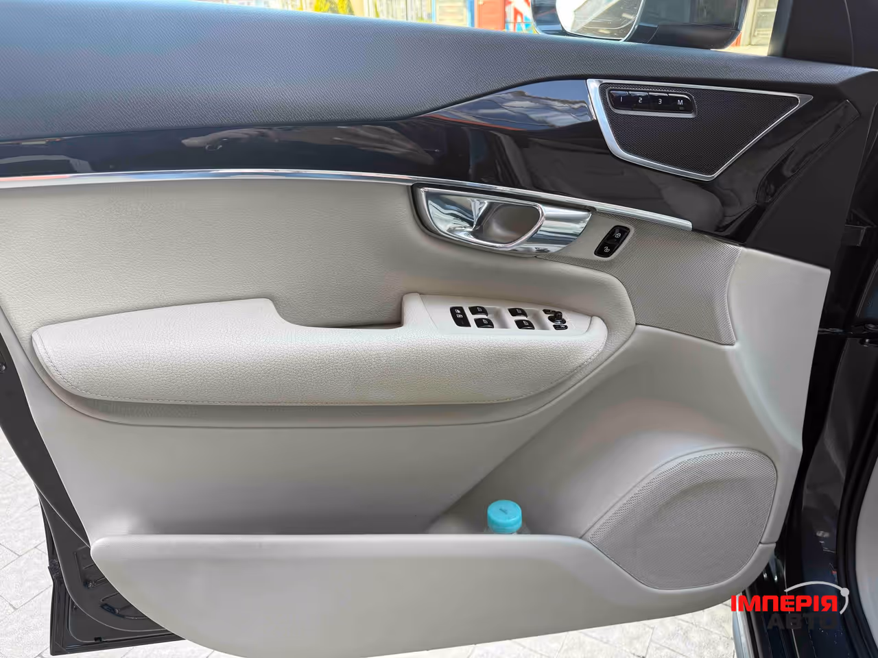 Volvo XC90 - фото 16