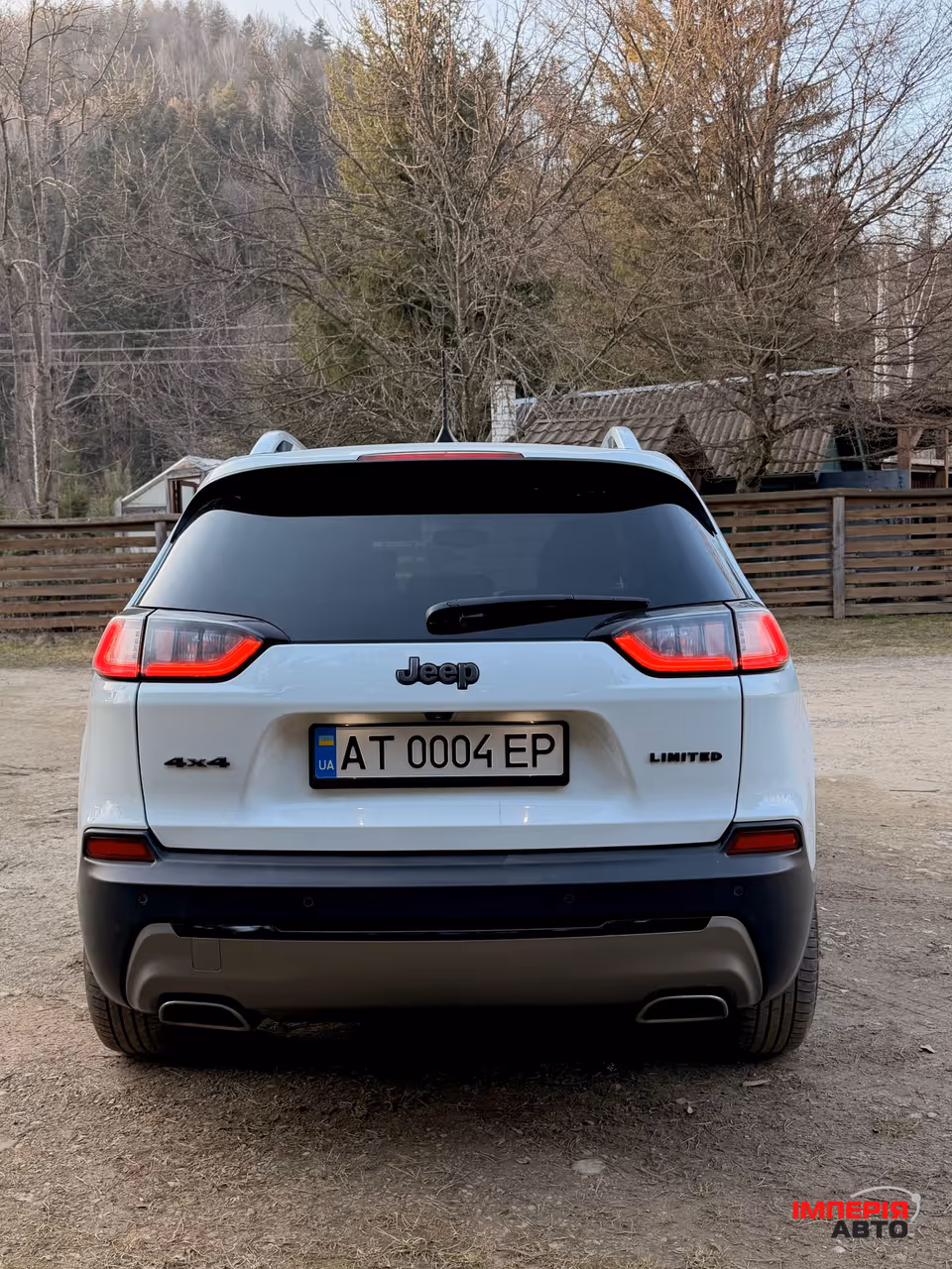Jeep Cherokee - фото 7