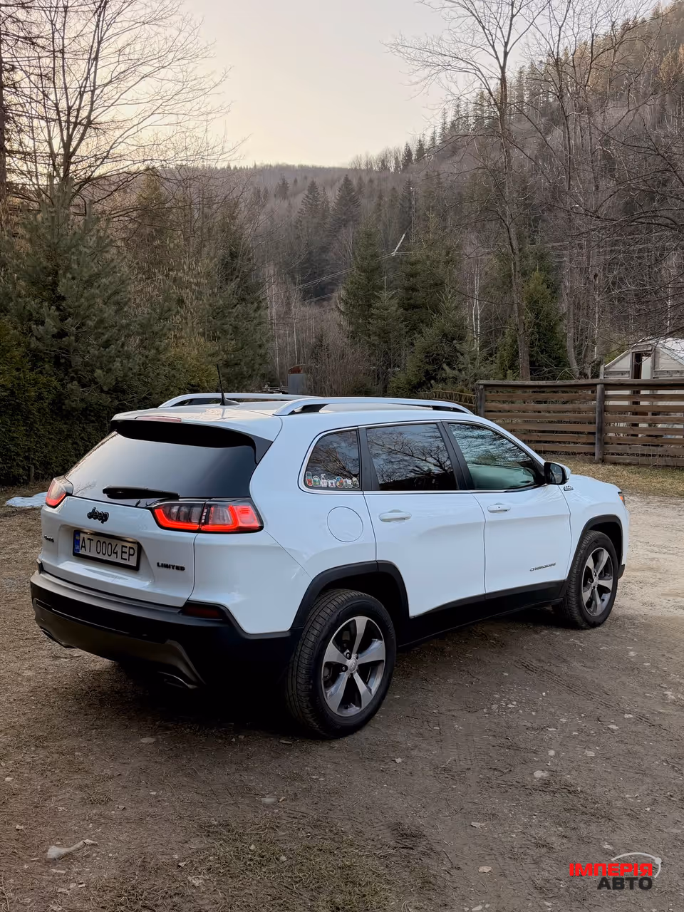 Jeep Cherokee - фото 6