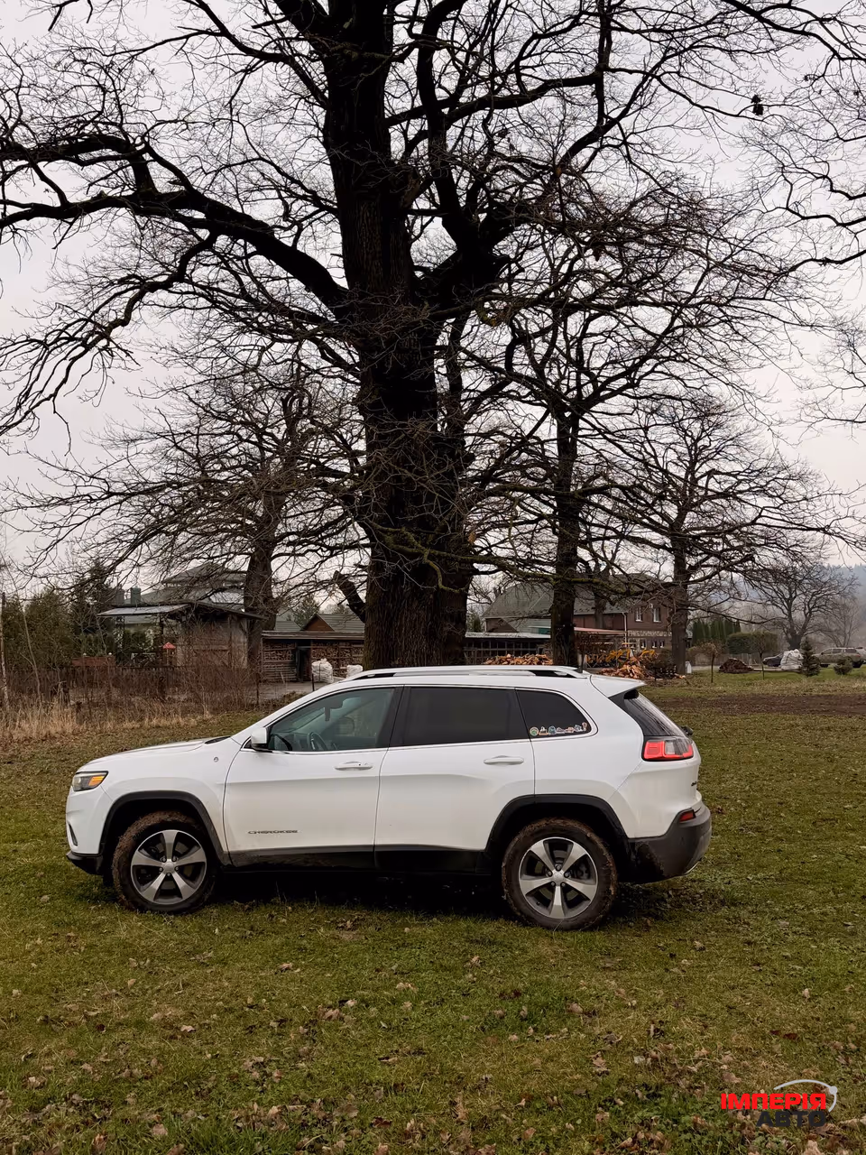 Jeep Cherokee - фото 2