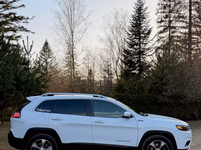 Jeep Cherokee - фото 5