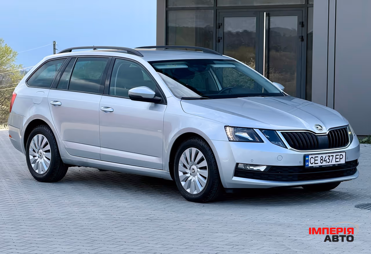 Skoda Octavia - фото 1