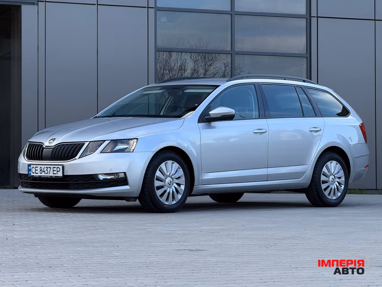 Skoda Octavia - фото 3