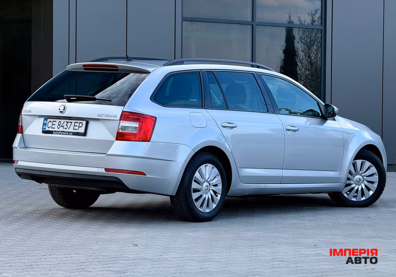 Skoda Octavia - фото 4