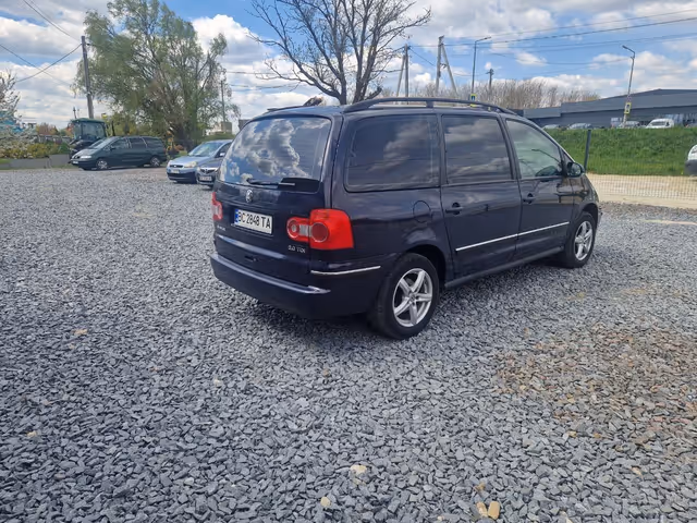 Volkswagen Sharan - фото 4