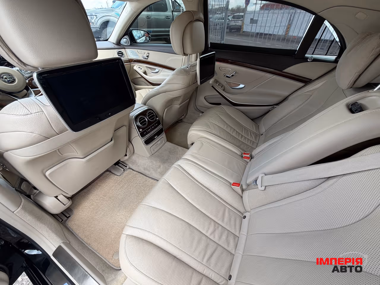 Mercedes-Benz S-Класс - фото 24