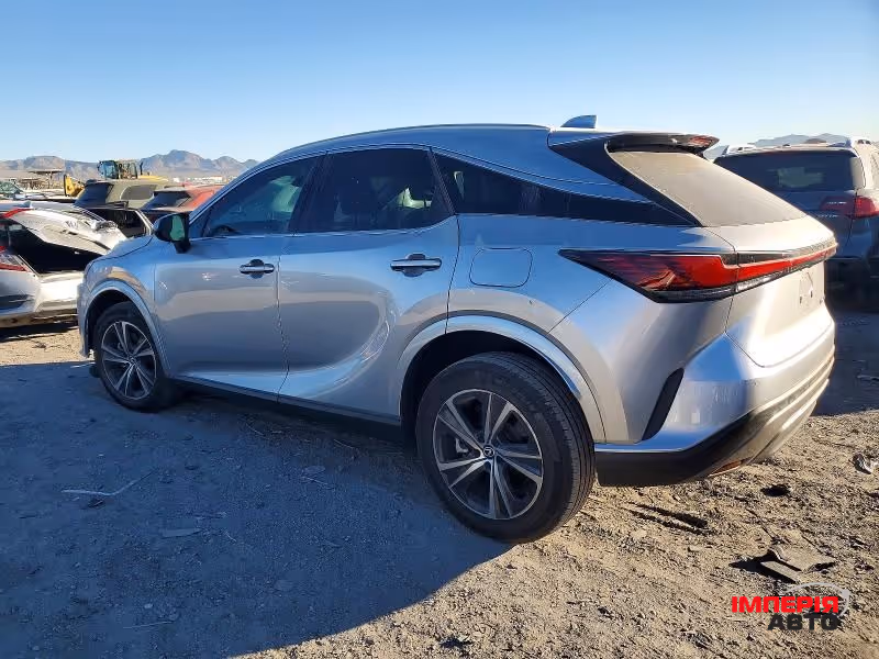 Lexus RX - фото 4
