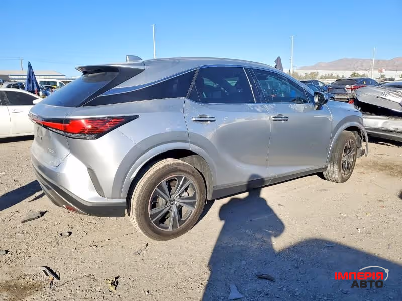 Lexus RX - фото 6