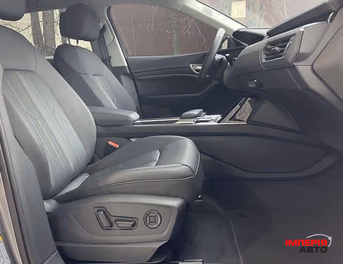 Audi e-tron Sportback - фото 18