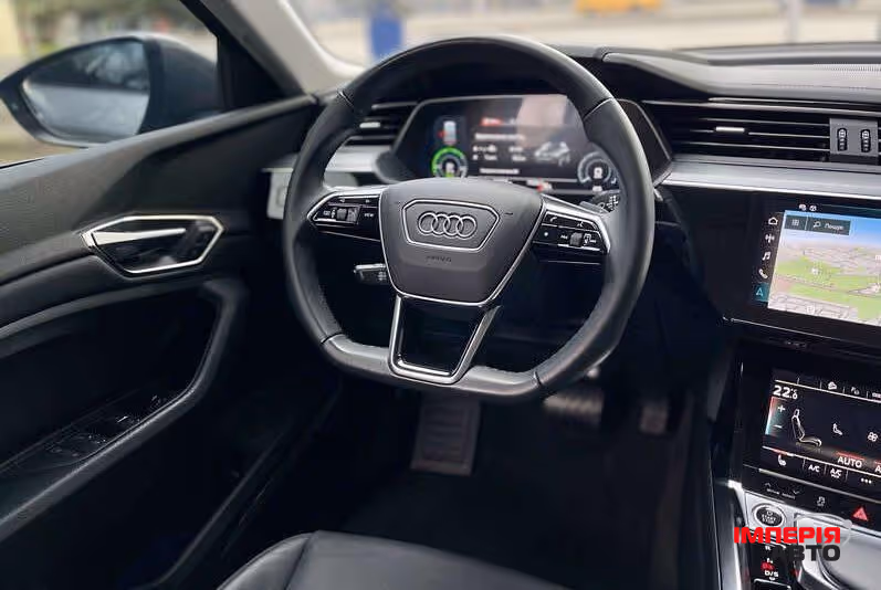 Audi e-tron Sportback - фото 16