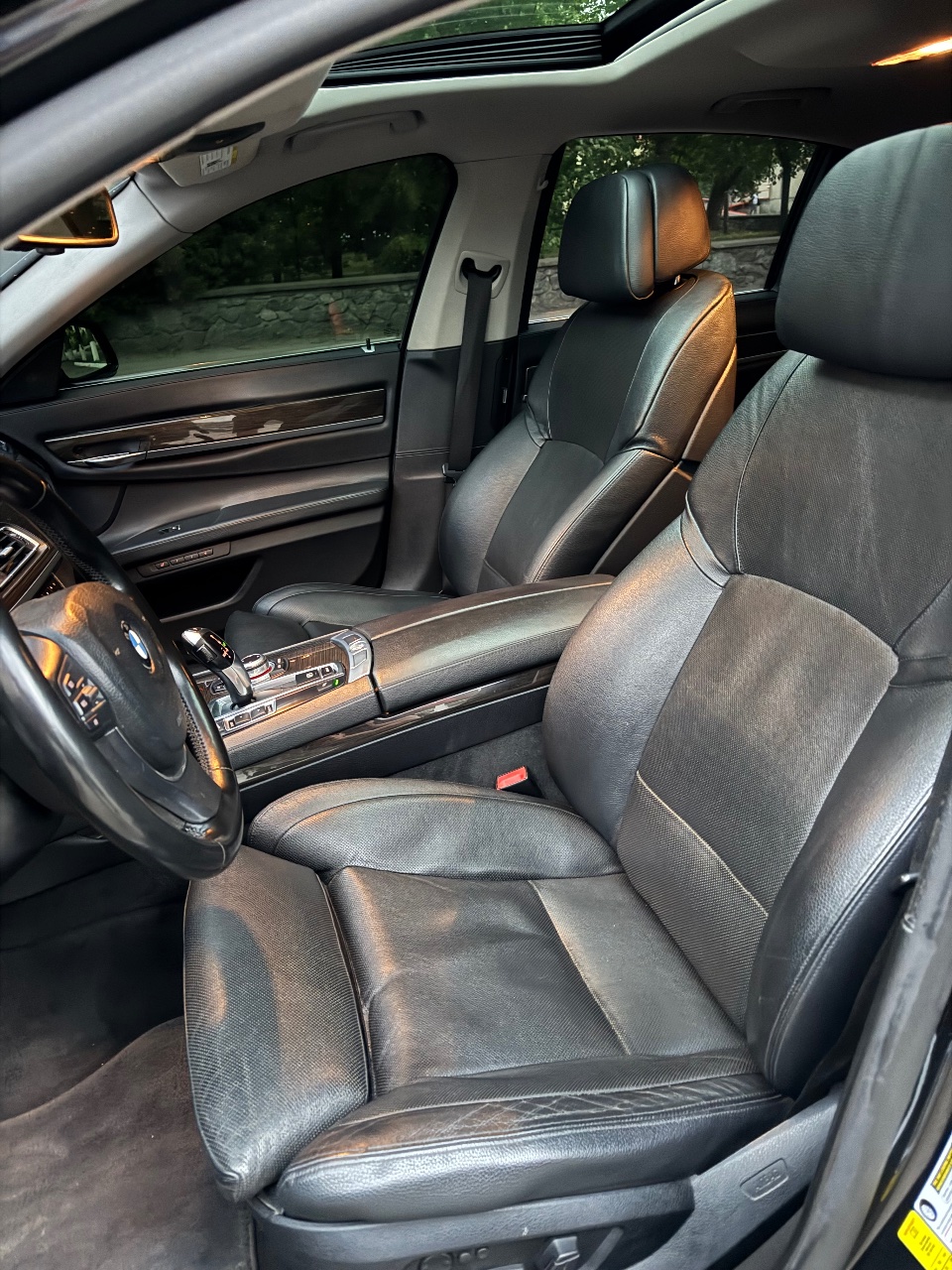 BMW 7 серії - фото 13