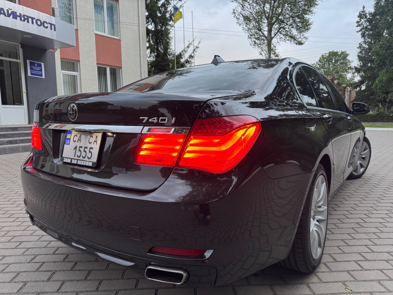 BMW 7 серії - фото 6