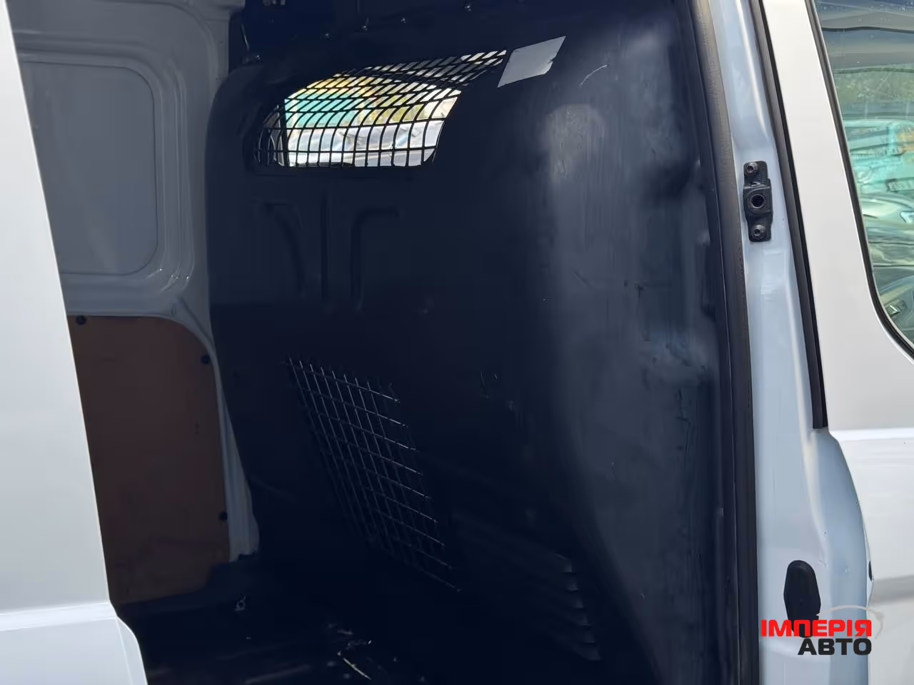 Ford Transit Connect - фото 44
