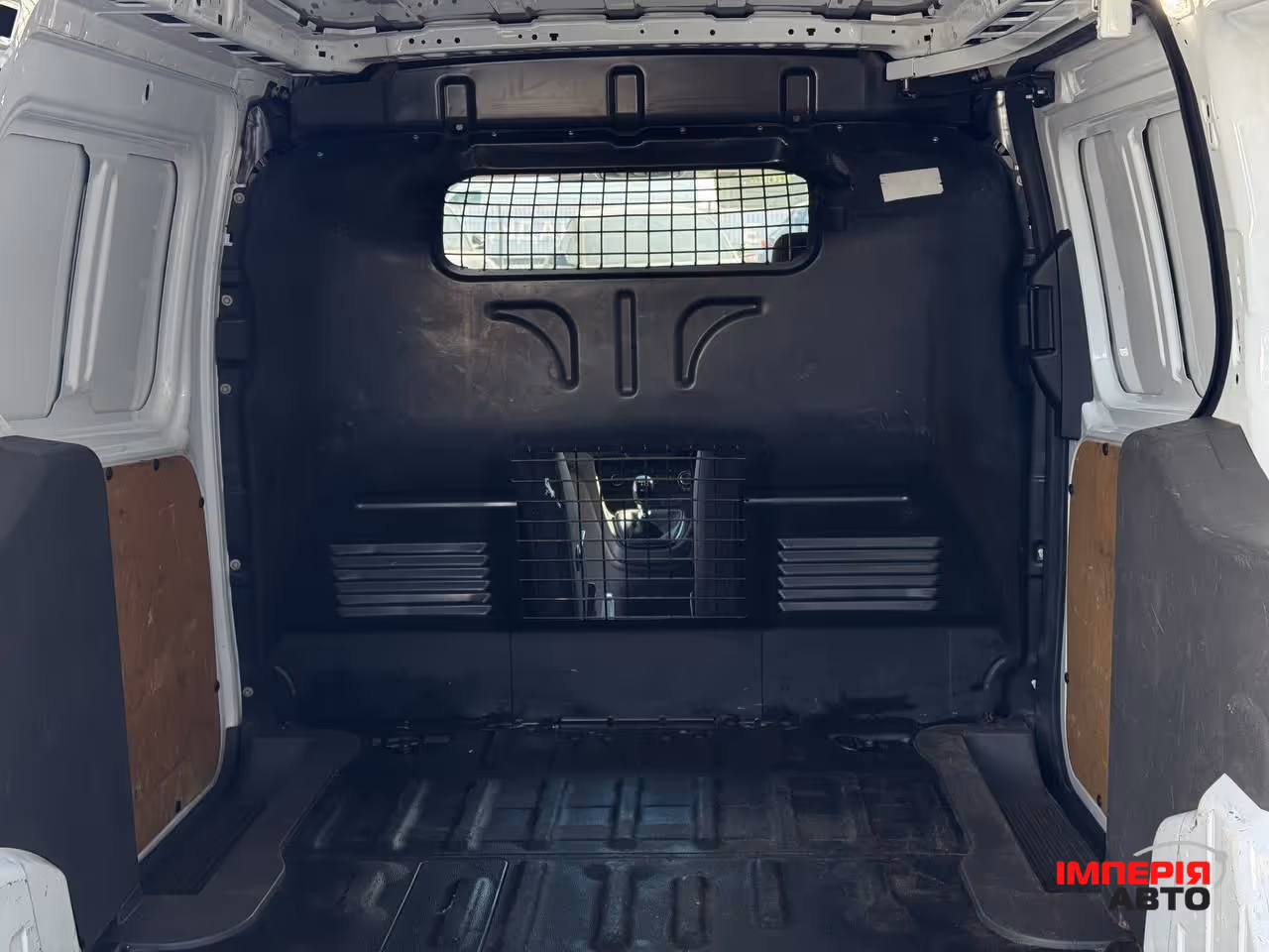 Ford Transit Connect - фото 10