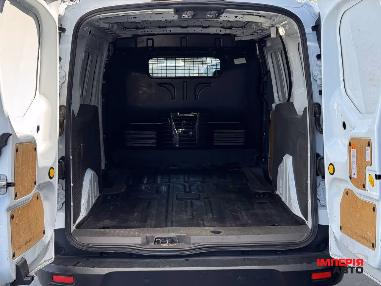 Ford Transit Connect - фото 9