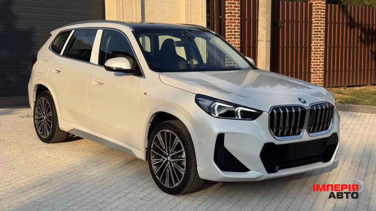 BMW X1 - фото 3
