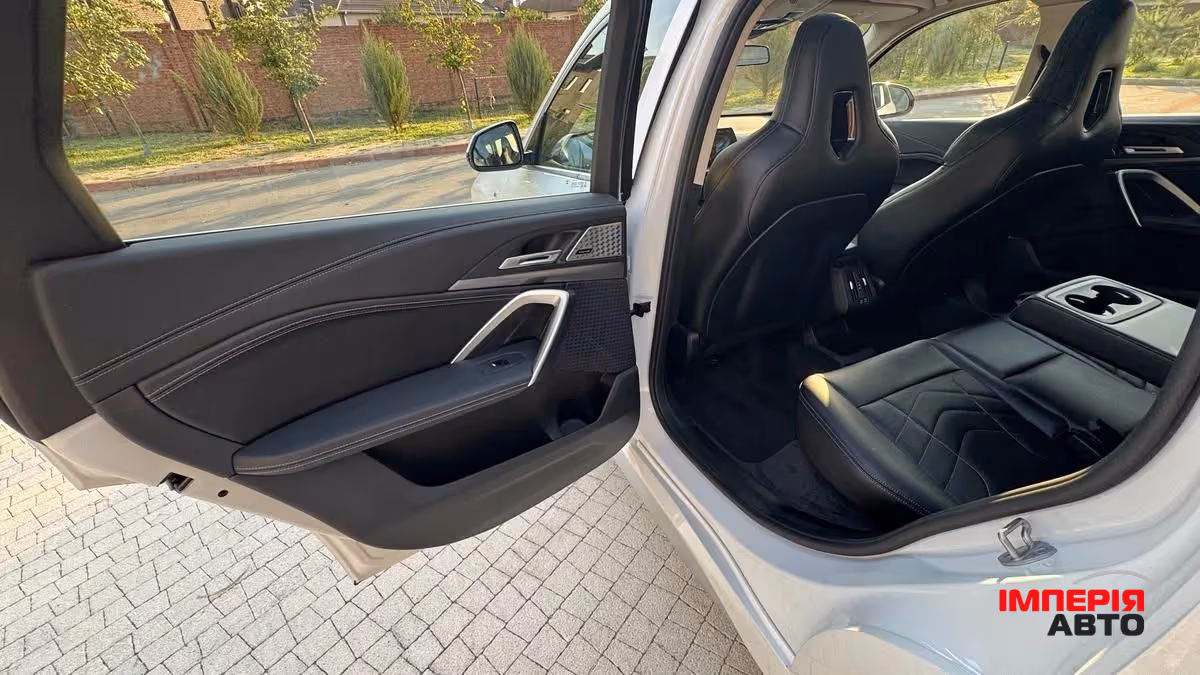 BMW X1 - фото 9