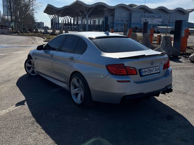 BMW 5 серії - фото 3