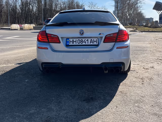 BMW 5 серії - фото 2