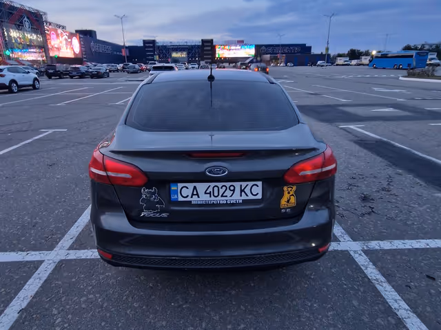 Ford Focus - фото 4