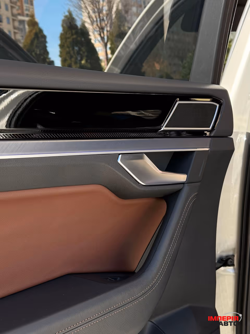 Volkswagen Touareg - фото 8