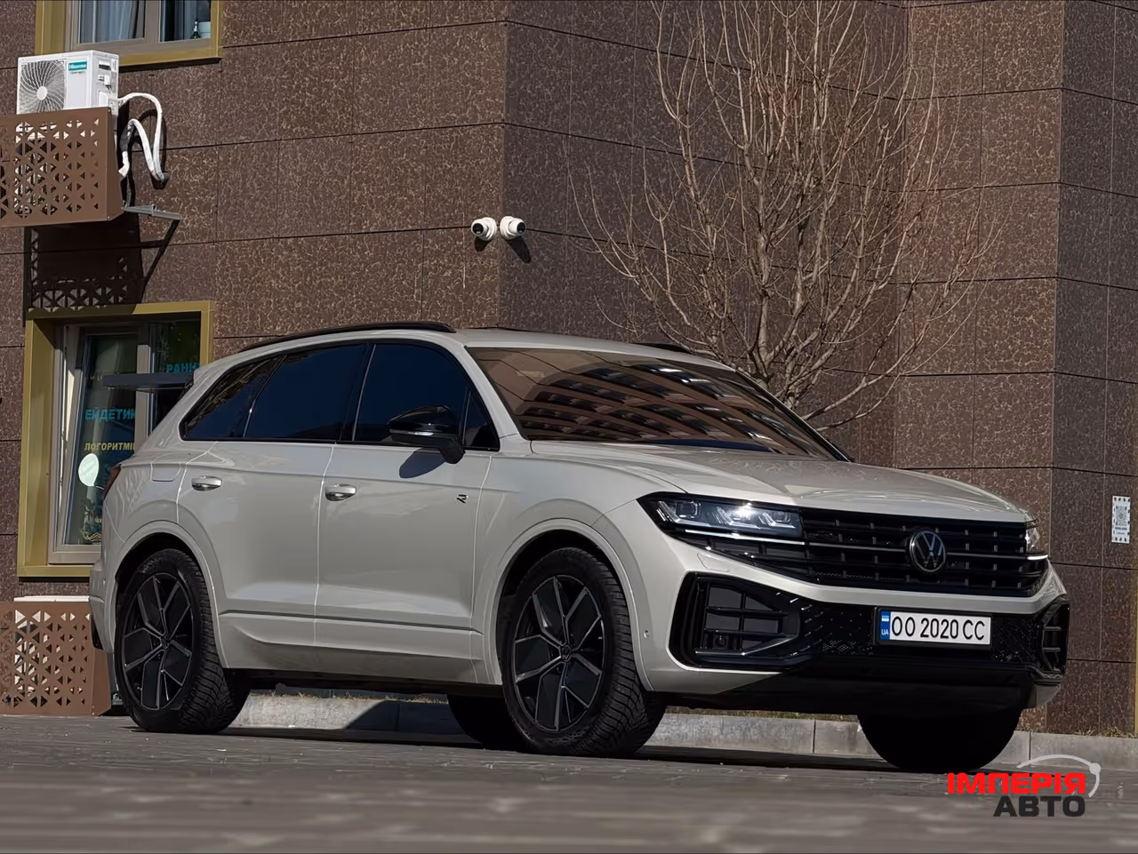 Volkswagen Touareg - фото 5