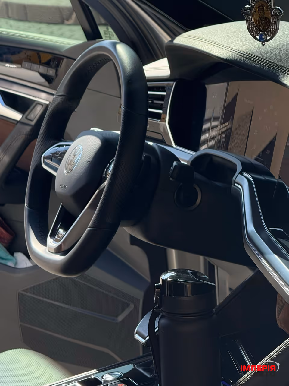 Volkswagen Touareg - фото 13