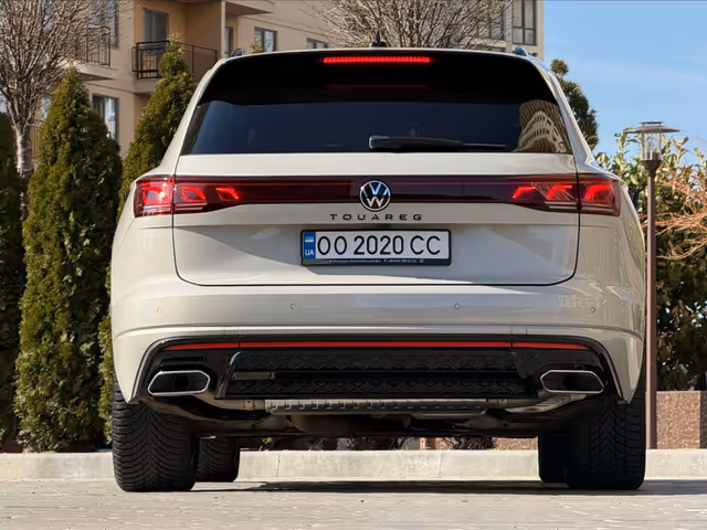Volkswagen Touareg - фото 2