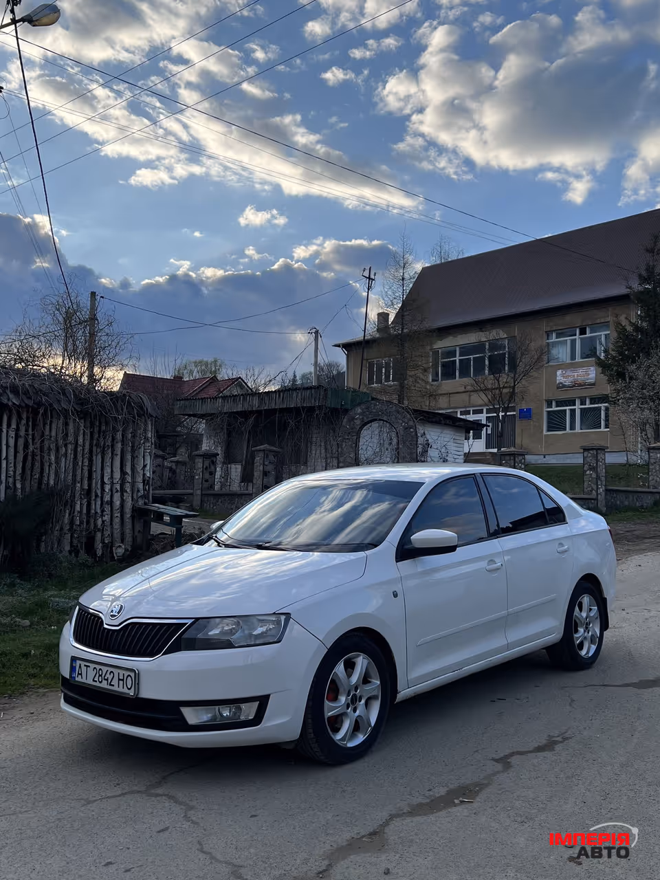 Skoda Rapid - фото 15