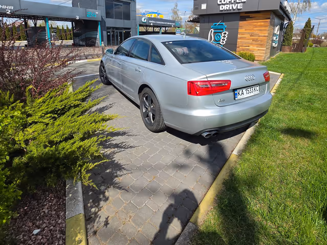 Audi A6 - фото 3