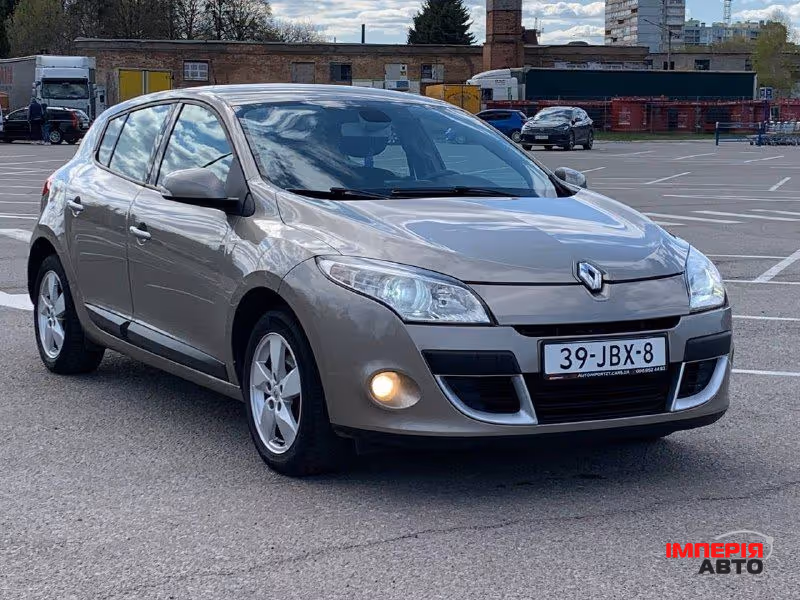 Renault Megane - фото 9