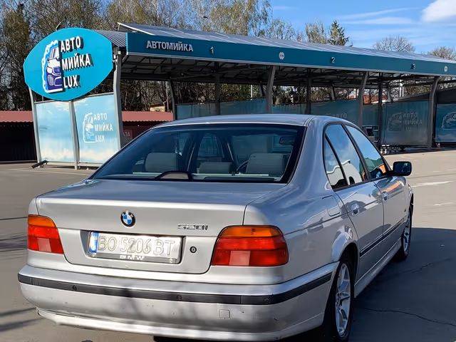 BMW 5 серії - фото 4