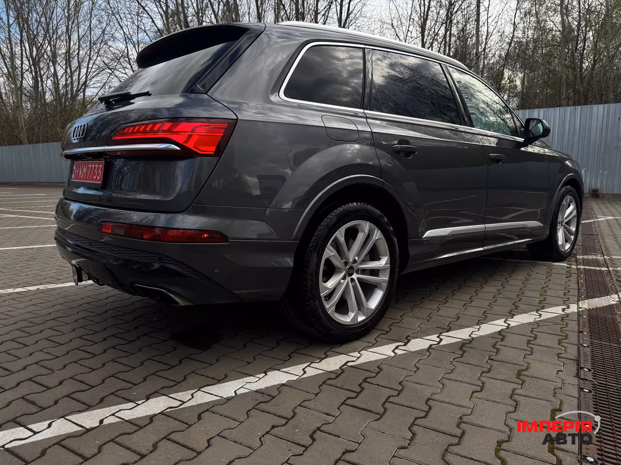 Audi Q7 - фото 37