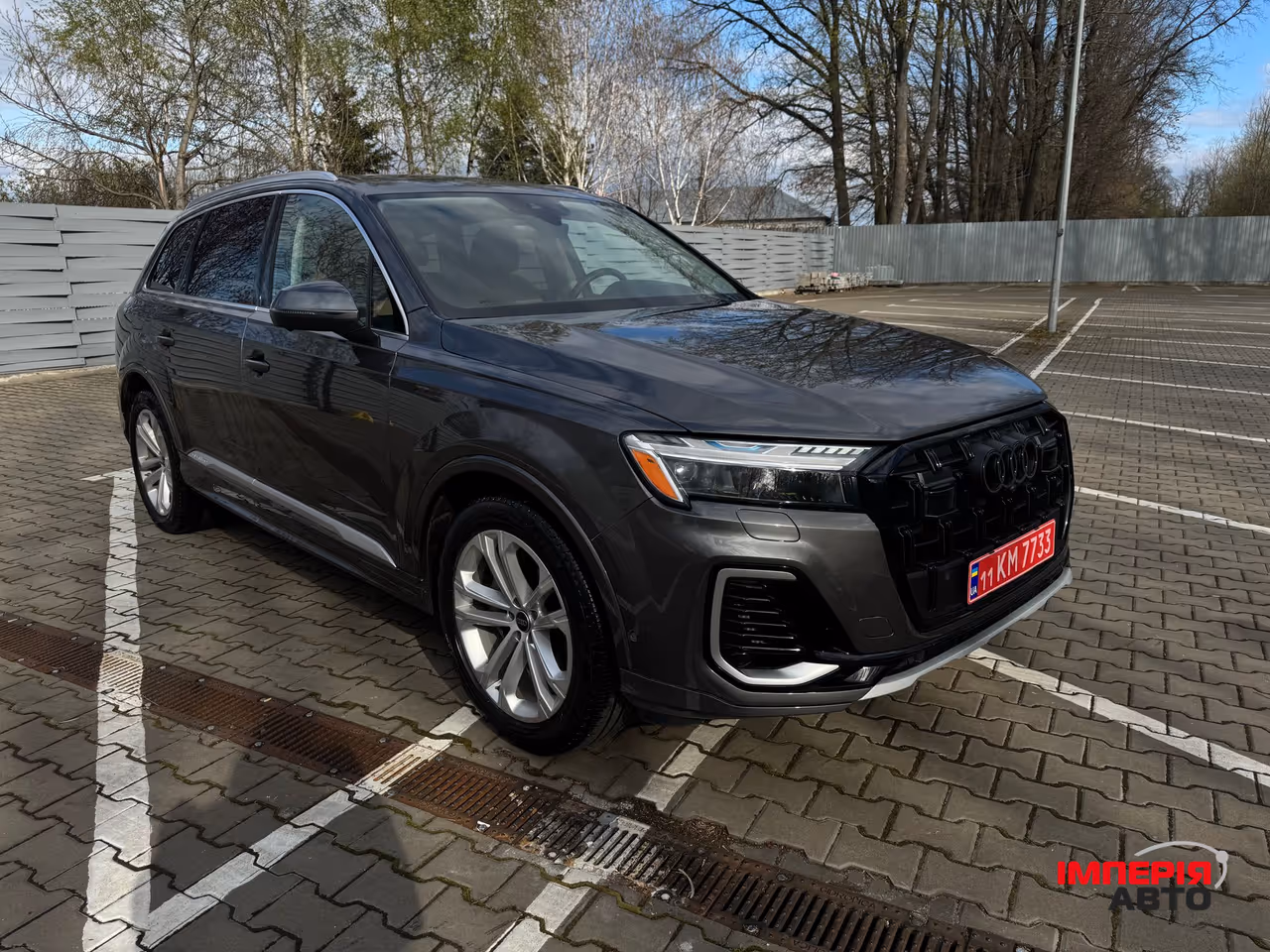 Audi Q7 - фото 1