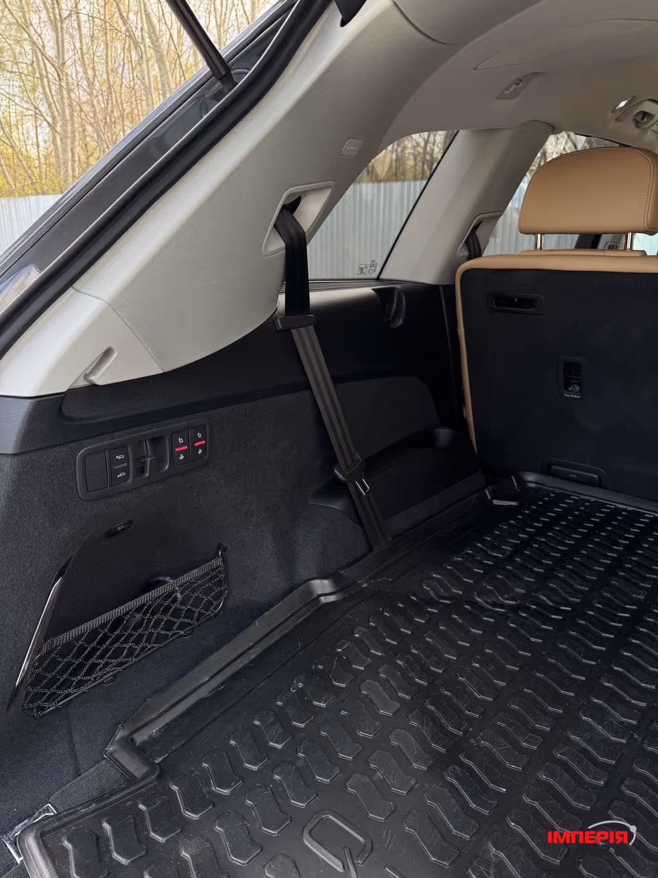 Audi Q7 - фото 8