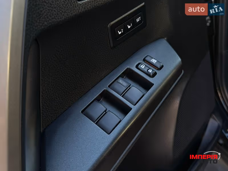 Toyota RAV4 - фото 16