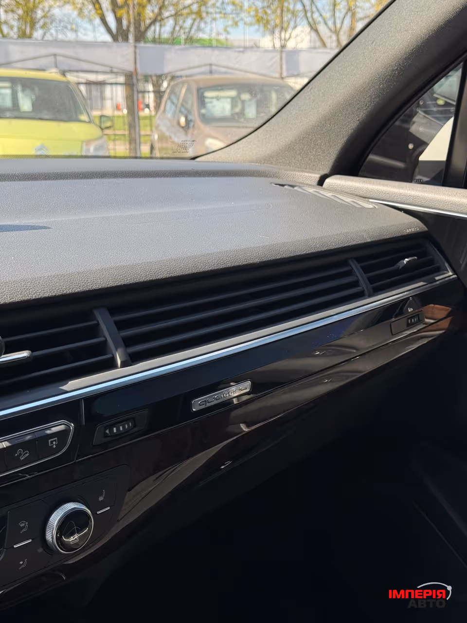 Audi Q7 - фото 20