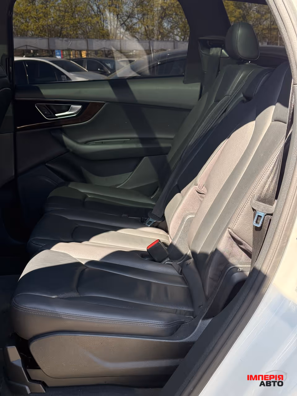 Audi Q7 - фото 13