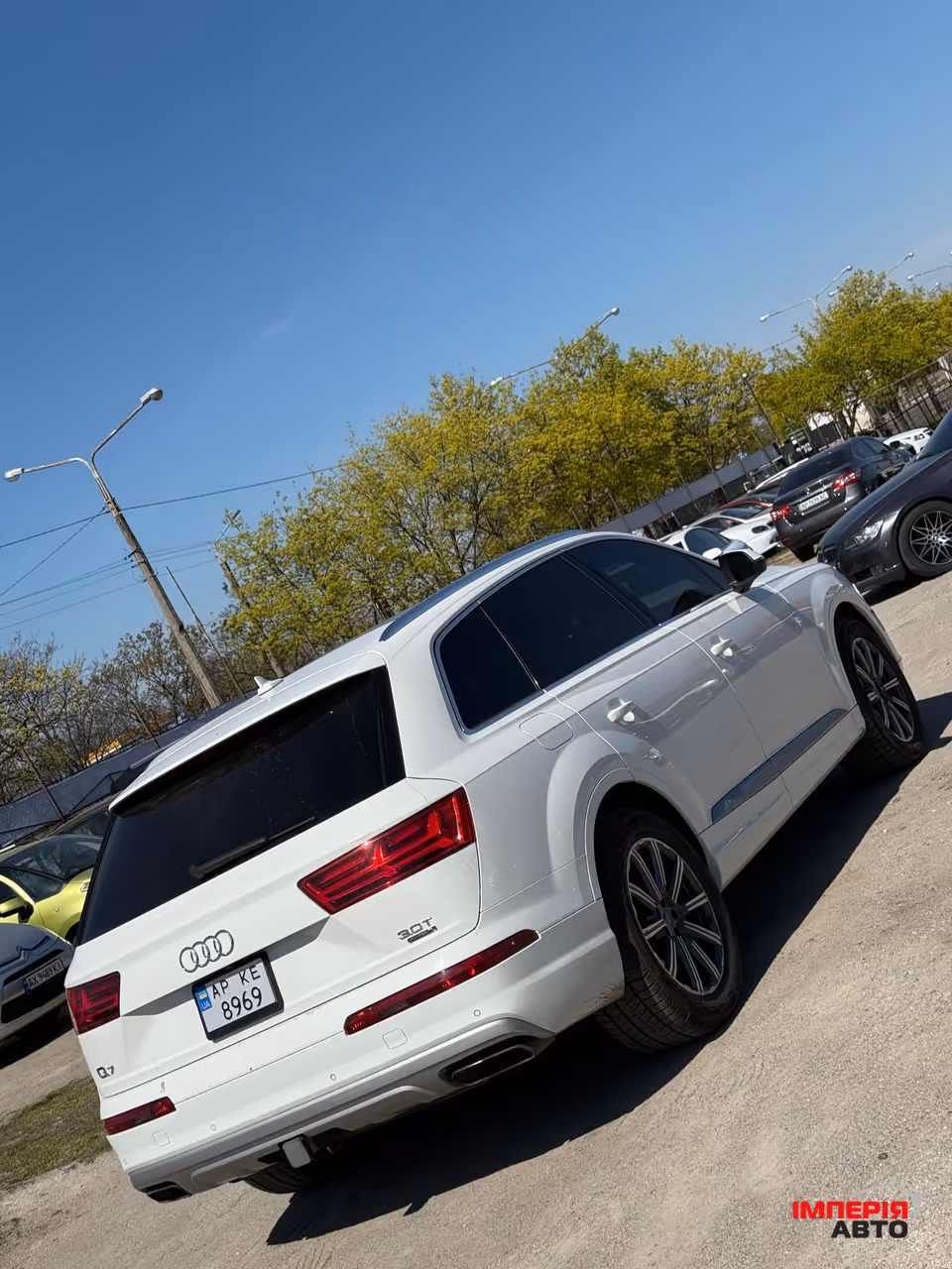 Audi Q7 - фото 6