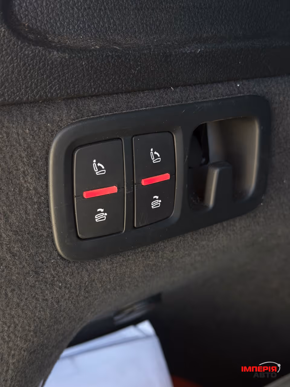 Audi Q7 - фото 26