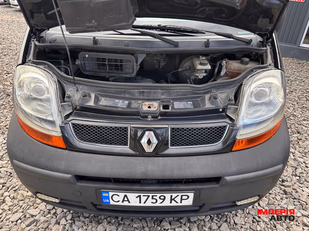 Renault Trafic - фото 3