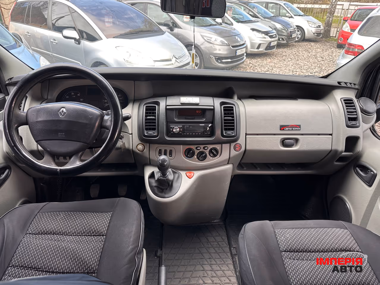 Renault Trafic - фото 4