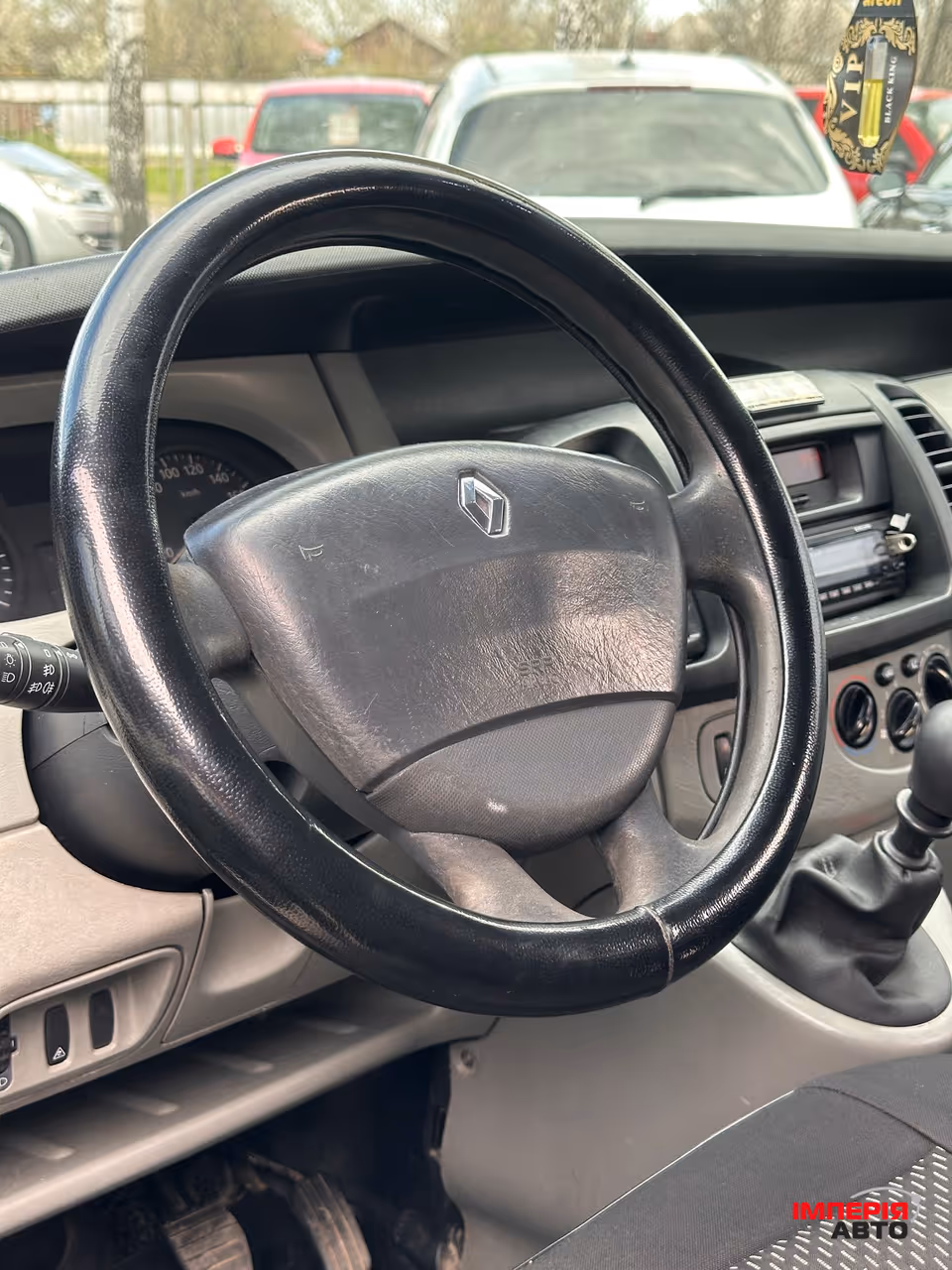 Renault Trafic - фото 15