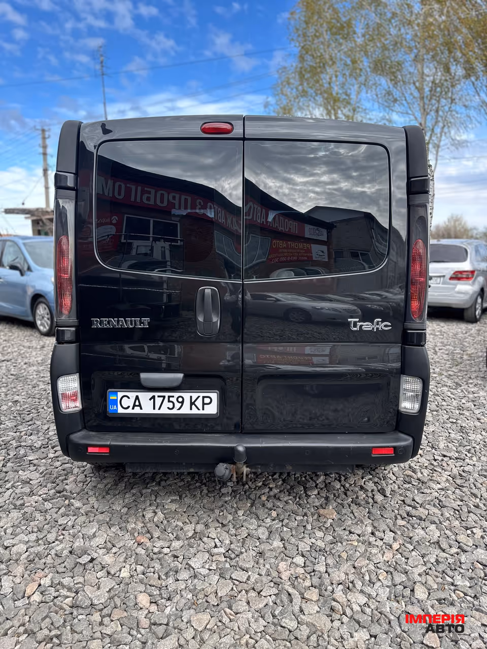Renault Trafic - фото 8
